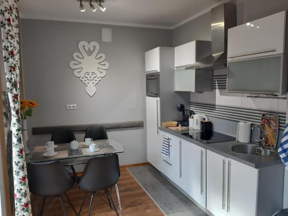 Roza 1 Sauna & Jacuzzi Jaszczurowka 21a